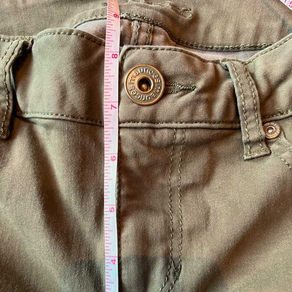 Maurice’s Green Jeans - Picture 9 of 10